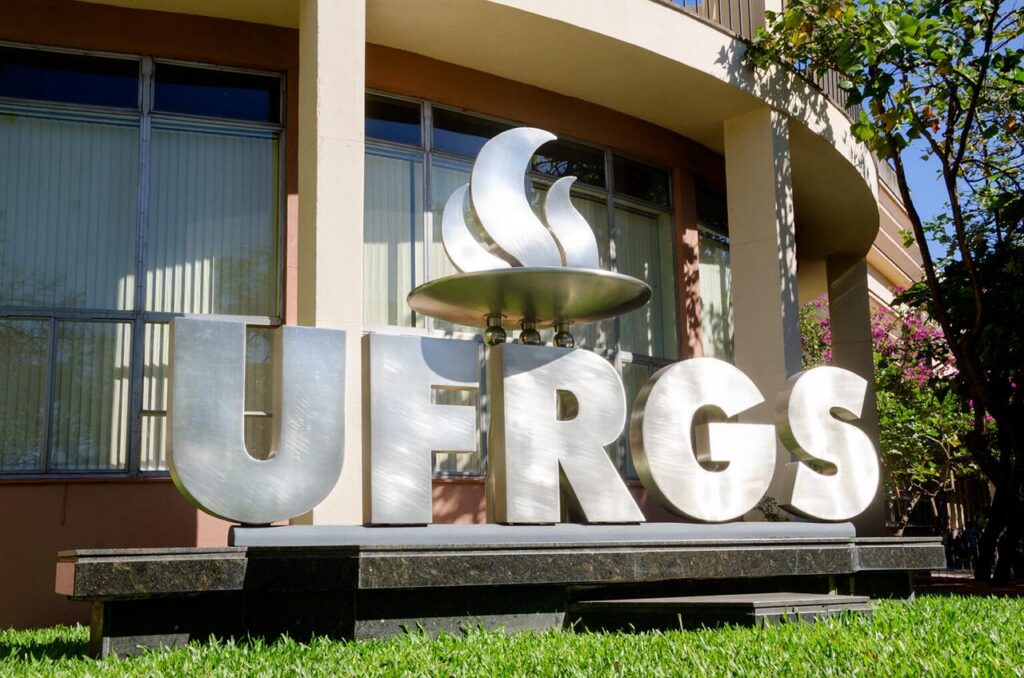 UFRGS abre as portas ao debate antifascista e por soberania